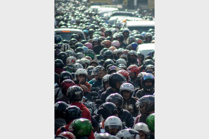 Ribuan Motor Terjebak Macet akibat Jalur Utama Bandung Banjir - Bagian 3