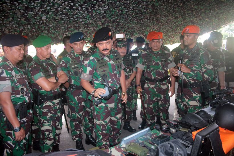 Panglima TNI Pimpin Upacara Alih Kodal PPRC TNI ke Divisi Infanteri 2 Kostrad - Bagian 6