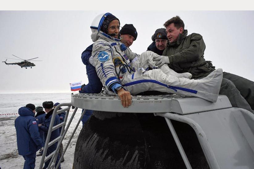 3 Astronot Sukses Mendarat ke Bumi - Bagian 2