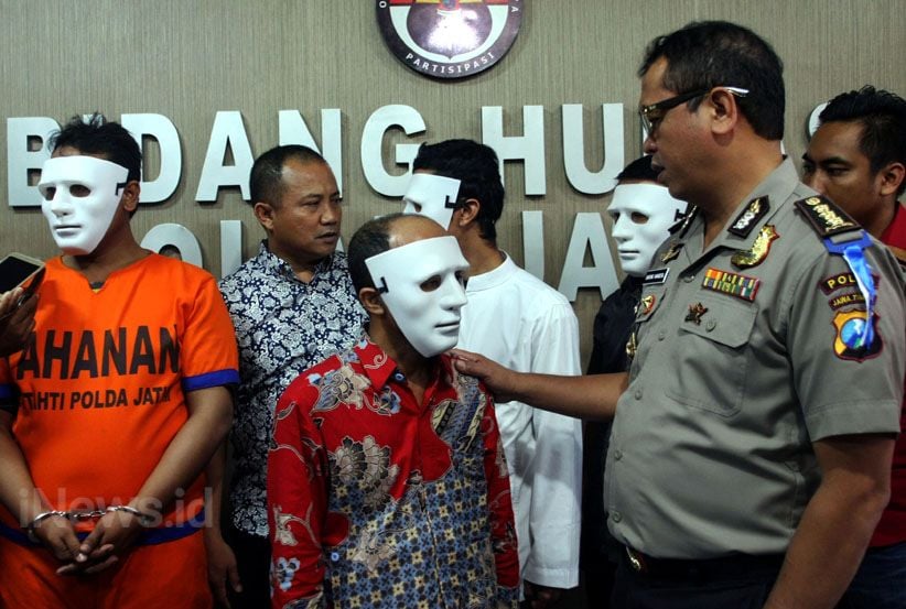 Polda Jatim Bongkar Jaringan The Family Muslim Cyber Army - Bagian 2