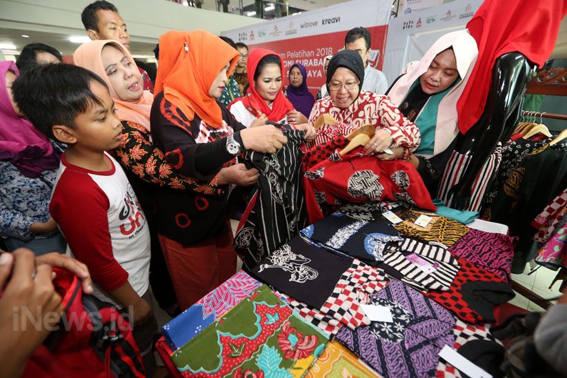 Puti Guntur dan Tri Rismaharini Dukung Program Pahlawan Ekonomi  - Bagian 3