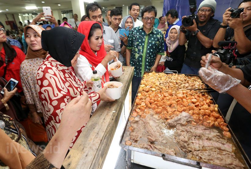 Puti Guntur dan Tri Rismaharini Dukung Program Pahlawan Ekonomi  - Bagian 2