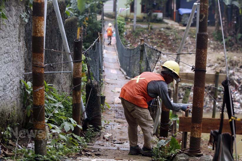 Jembatan Gantung 'Indiana Jones' Mulai Diperbaiki - Bagian 6