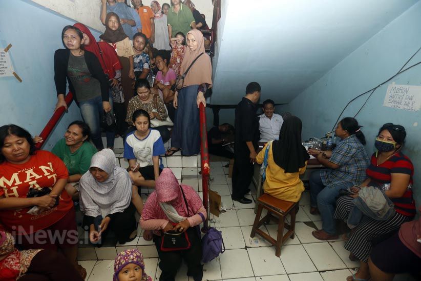 PD Pasar Jaya Salurkan Sembako Murah ke Pemegang KJP - Bagian 3