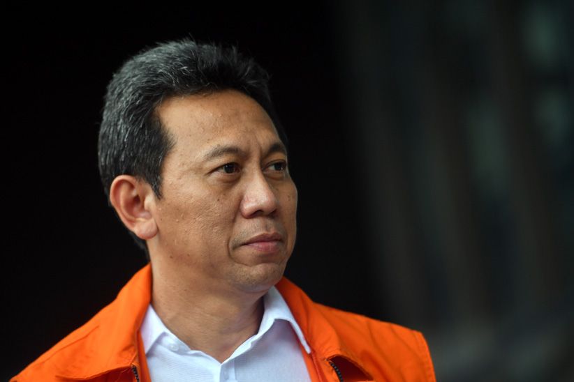 Bupati Kebumen Nonaktif Jalani Pemeriksaan Perdana di KPK - Bagian 4