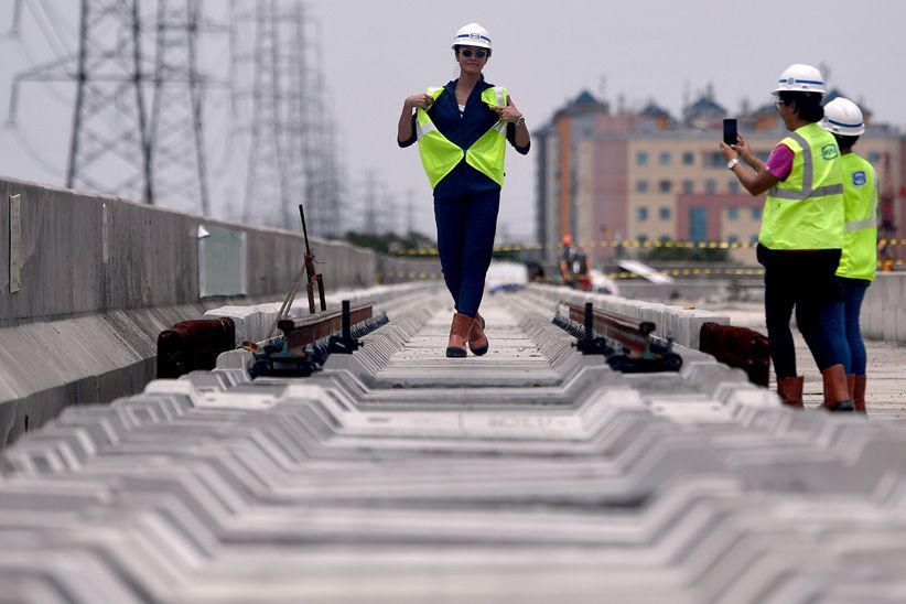 Pembangunan LRT Kelapa Gading Mencapai 65 Persen - Bagian 5