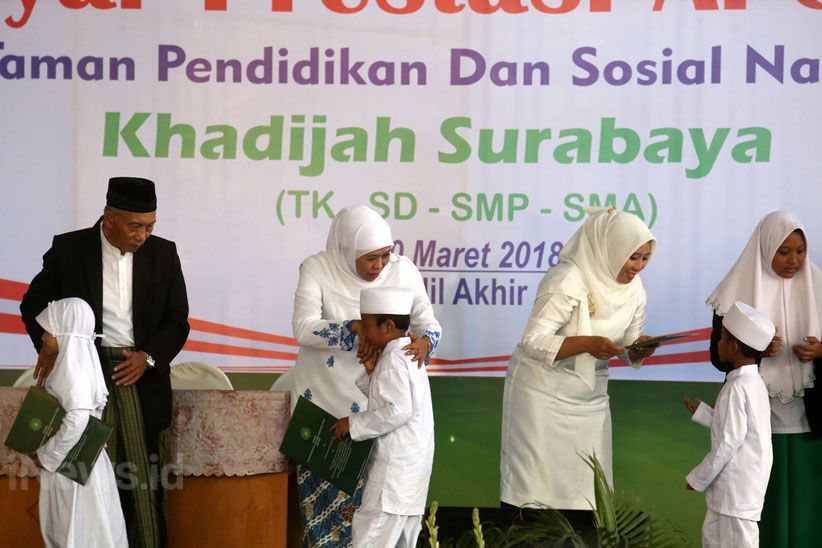 Khofifah Hadiri Wisuda 513 Pelajar Hafal Alquran - Bagian 3