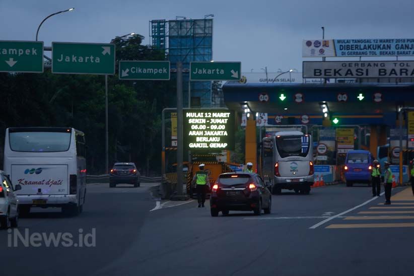 Aturan Sistem Ganjil Genap Tol Bekasi Mulai Berlaku - Bagian 2