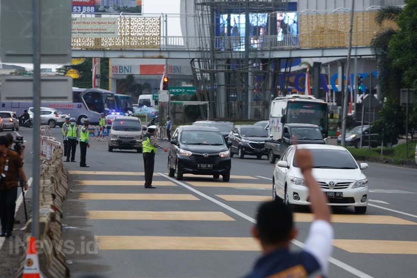 Aturan Sistem Ganjil Genap Tol Bekasi Mulai Berlaku - Bagian 8