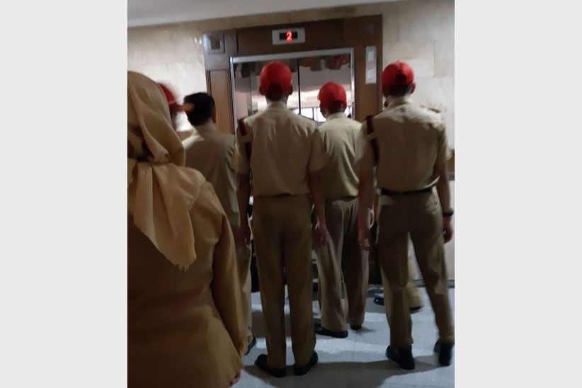 Detik-Detik Evakuasi Korban Terjebak di Lift Kemendagri - Bagian 2