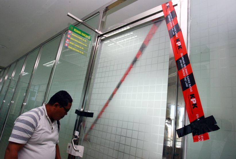 Usai OTT, Sejumlah Ruangan PN Tangerang Disegel KPK - Bagian 1