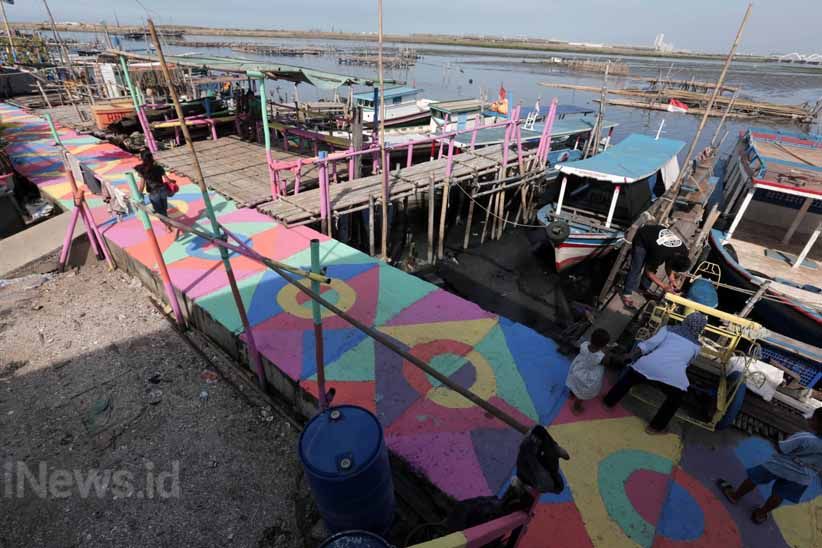 Warna-Warni Kampung Nelayan Kamal Muara - Bagian 8
