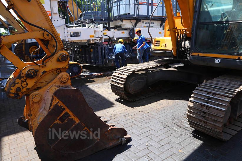 MNC Leasing Gandeng Gaya Makmur Traktor Perkuat Pembiayaan Alat Berat - Bagian 4