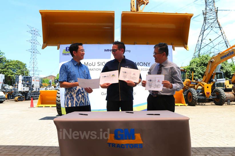 MNC Leasing Gandeng Gaya Makmur Traktor Perkuat Pembiayaan Alat Berat - Bagian 3