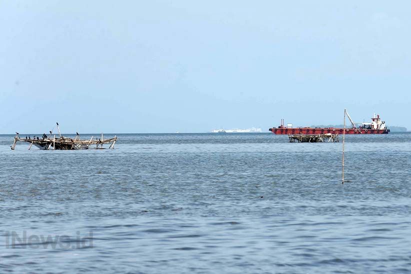 Mengisi Bahan Bakar di SPBU Apung - Bagian 4