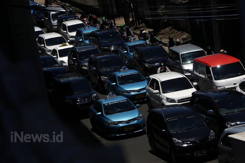 Underpass Mampang Beroperasi Bulan Depan - Bagian 5