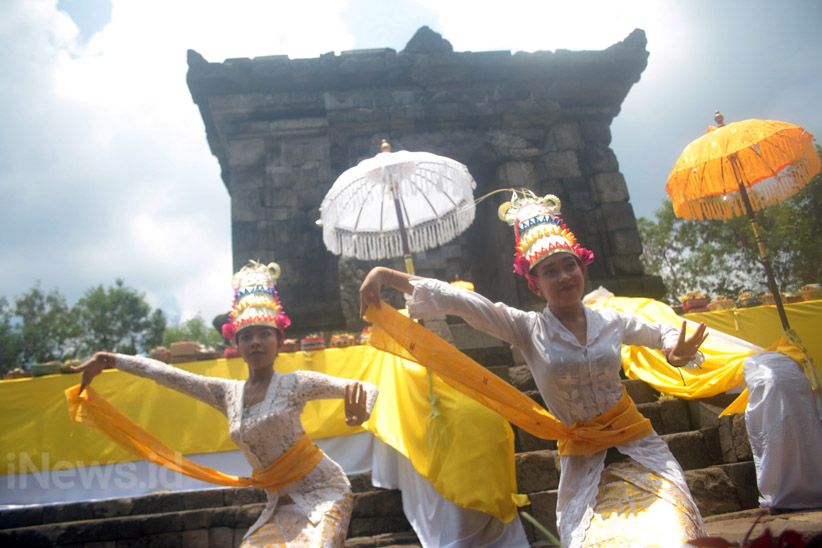 Ribuan Umat Hindu Malang Gelar Upacara Ngembak Geni - Bagian 5