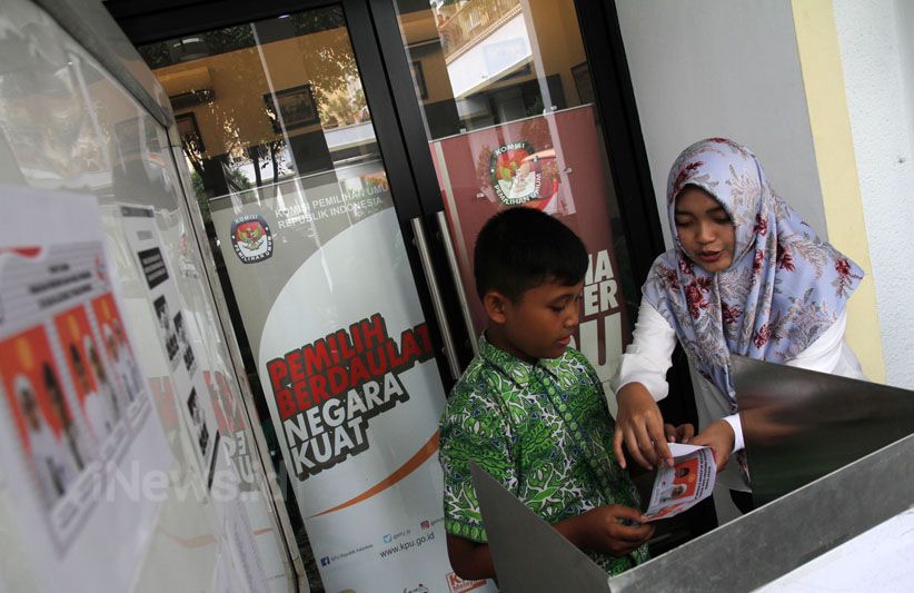 Pelajar SD Ikut Simulasi Pilpres 2019 di KPU - Bagian 2