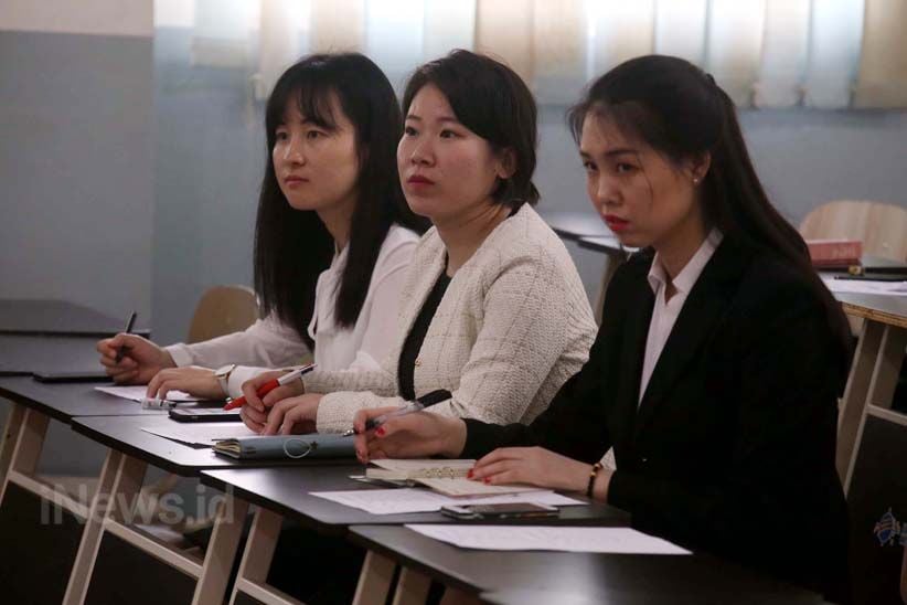 Perkuat Bahasa Mandarin, Uwika Rekrut Dosen Asal China - Bagian 2