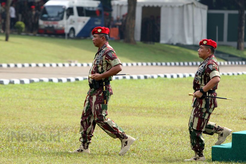 Tongkat Komando Kopassus Resmi Beralih ke Mayjen TNI Eko Margiyono  - Bagian 3