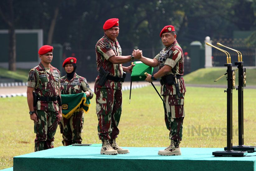 Tongkat Komando Kopassus Resmi Beralih ke Mayjen TNI Eko Margiyono  - Bagian 2