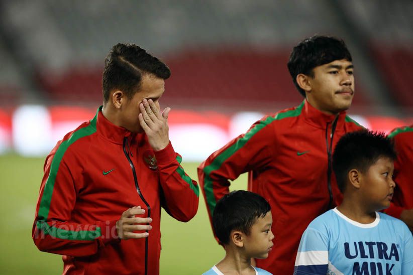 Air Mata Egy Maulana Menetes saat Indonesia Raya Berkumandang - Bagian 4