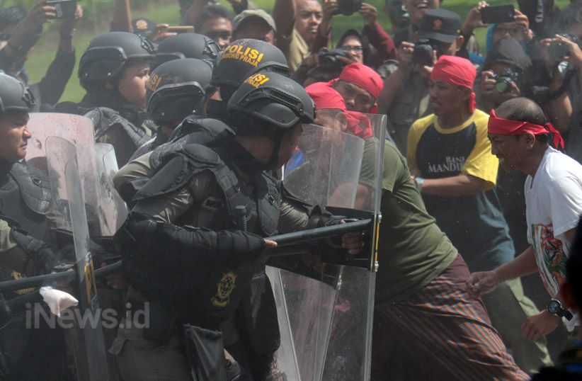 Satpol PP dan Damkar Kota Malang Simulasi Pengamanan Pilkada 2018 - Bagian 2