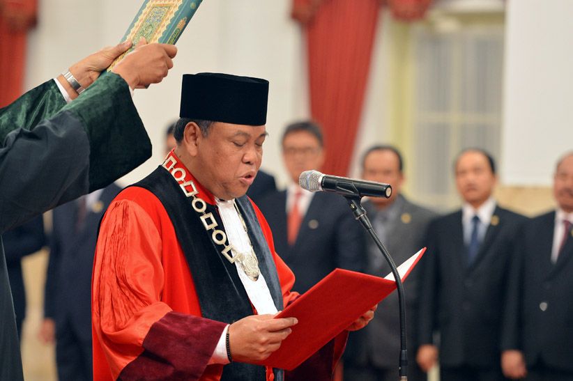 Presiden Jokowi Melantik Hakim MK Arief Hidayat - Bagian 3