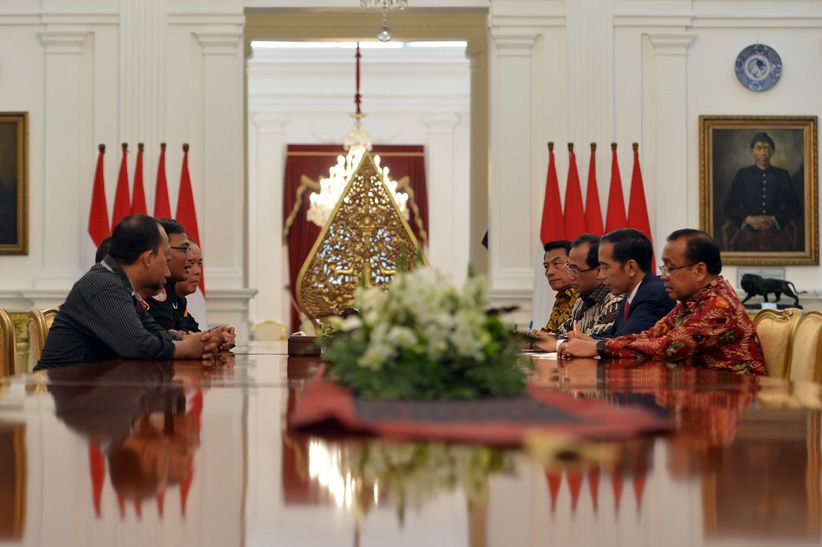 Presiden Jokowi Dengar Keluhan Pengemudi Ojek Online di Istana - Bagian 2