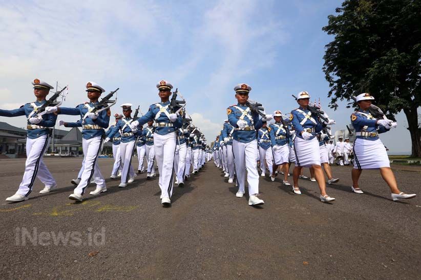 Upacara Sertijab Komandan Resimen AAL - Bagian 6