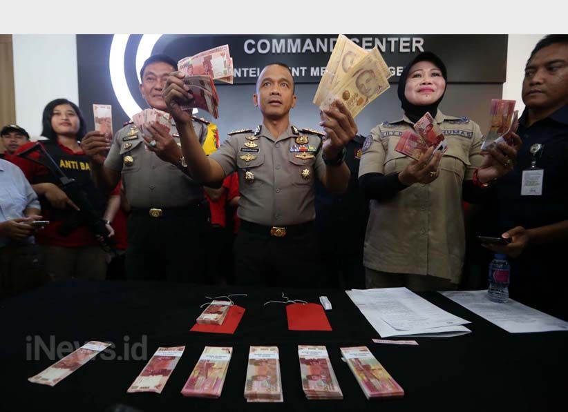 Polrestabes Surabaya Tangkap Pengedar Rp2,6 M Uang Palsu - Bagian 1