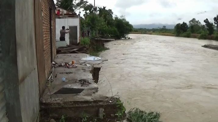 10 Rumah di Aceh Tenggara Amblas ke Sungai Lawe Alas