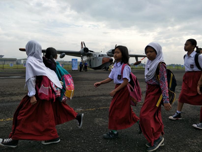 Ribuan Siswa dan Warga Kunjungi Bandung Air Show