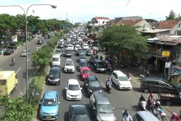 Arus Balik Libur Panjang, Gerbang Tol Pasteur Macet 2 Kilometer