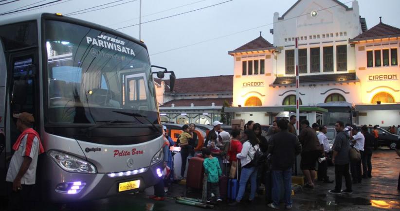 Jalur Kereta Cirebon-Tegal Belum Bisa Dilewati 