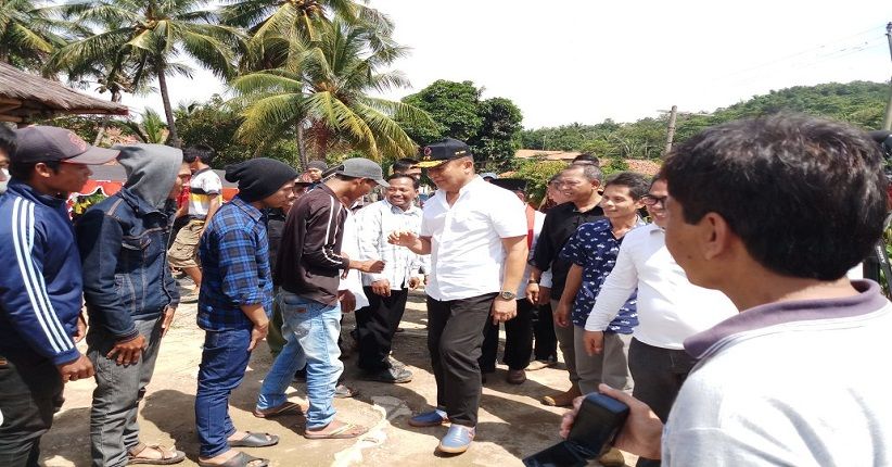 title TB Hasanuddin-Anton Charliyan Dapat Dukungan Baru di Purwakarta TB Hasanuddin-Anton Charliyan Dapat Dukungan Baru di Purwakarta