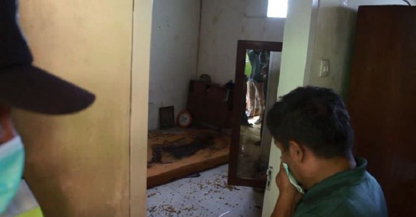 title Warga Temukan Mayat Tinggal Kerangka Bersama Anjing di Bandung Barat Warga Temukan Mayat Tinggal Kerangka Bersama Anjing di Bandung Barat