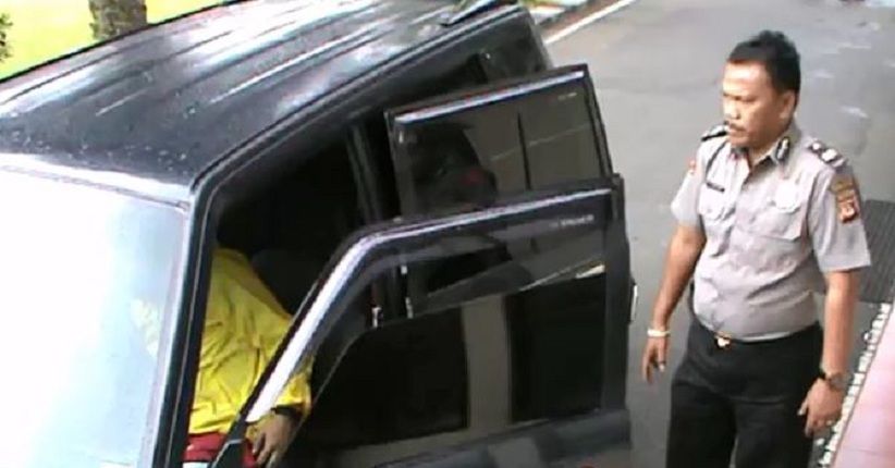 Suami Nekat Bawa Polisi Gerebek Istri Bersama Selingkuhan di Hotel