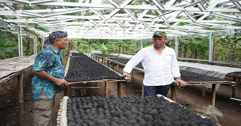 Melalui Program Turkamling Kang Hasan Jadikan Sampah di Jabar Bernilai