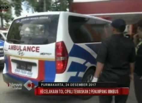 Kecelakaan Maut Di Tol Cipali Tewaskan 2 Penumpang Minibus