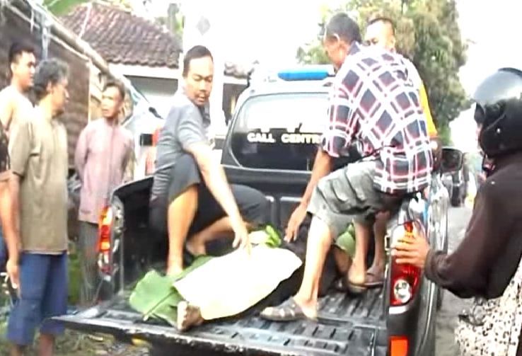 Truk Bermuatan Ayam Seret Tiga Motor, Satu Tewas di Tempat