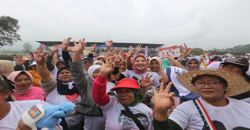 Ribuan Relawan Posko Teh Iis Siap Sambut Prabowo di Bandung