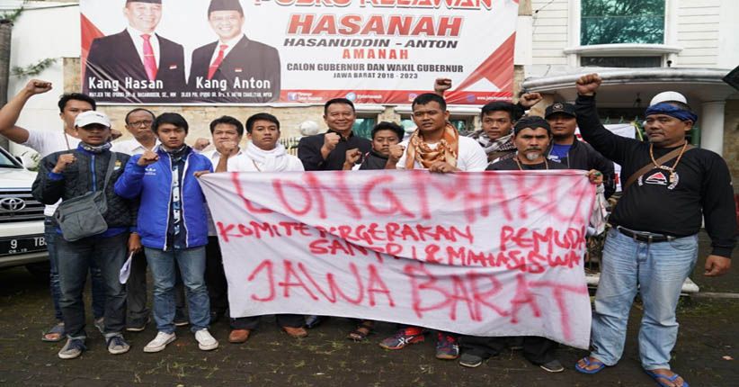 Dukung Kang Hasan, Santri Tasikmalaya Jalan Kaki 120 Km ke Bandung 
