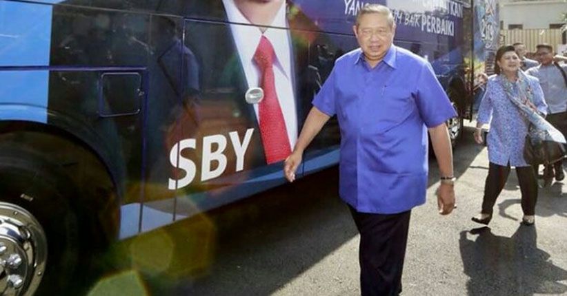 title Turun Gunung, SBY Bakal Kampanye Bareng Nuruli di GOR Arcamanik Turun Gunung, SBY Bakal Kampanye Bareng Nuruli di GOR Arcamanik