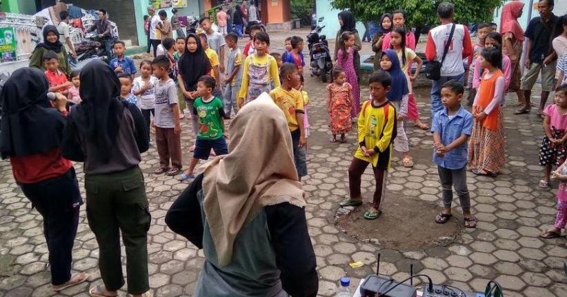 title Mahasiswa Unpas Berikan Trauma Healing Bagi Anak-Anak Korban Bencana Mahasiswa Unpas Berikan Trauma Healing Bagi Anak-Anak Korban Bencana