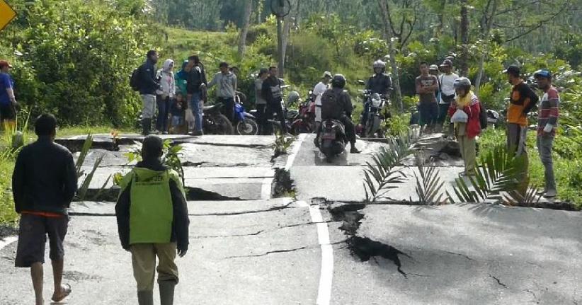 Jalur Banjarnegara-Pekalongan Masih Terputus, Distribusi BBM Terganggu