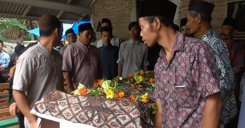 2 Korban Crane Ambruk di Matraman Dimakamkan di Purworejo