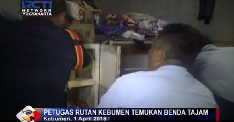 title Razia Rumah Tahanan, Petugas Lapas Kebumen Temukan Banyak Benda Tajam Razia Rumah Tahanan, Petugas Lapas Kebumen Temukan Banyak Benda Tajam