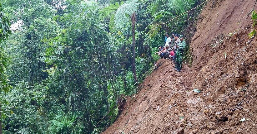 Tim Gabungan Teruskan Pencarian Warga Tertimbun Longsor di Pekalongan 