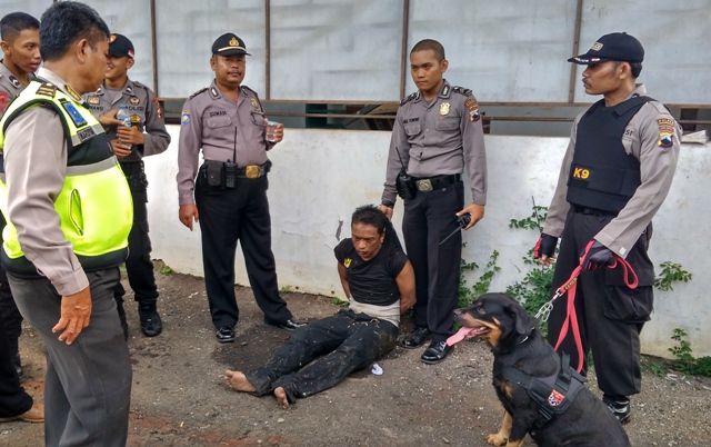 Loncat Dinding Tinggi 10 Meter, Tujuh Napi Lapas Pekalongan Kabur 